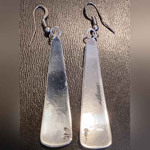 Native American Sterling Silver Bear Paw Hook Dangle Earrings - Picture 2 of 3